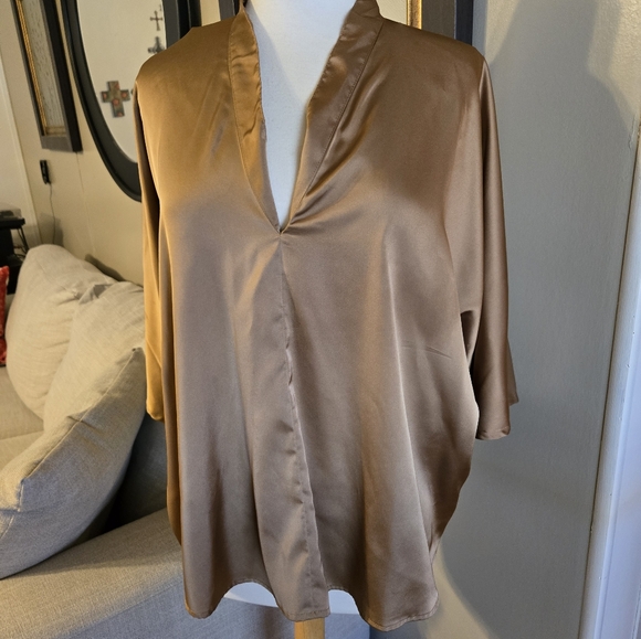 Banana Republic Tops - NWOT Banana Republic  Top.  347